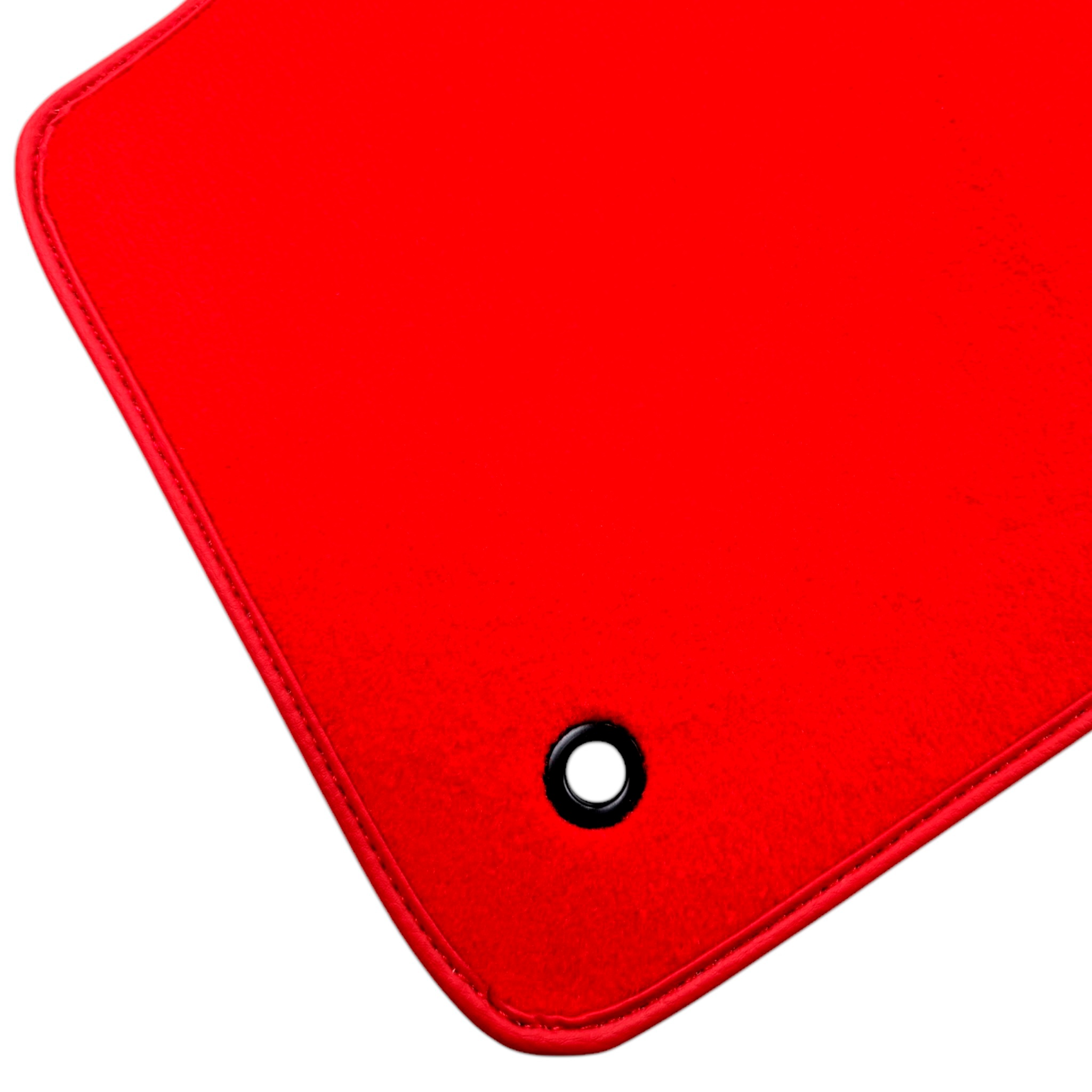 Red Floor Mats for Jeep Cherokee XJ (1984-2001) | AutoWin